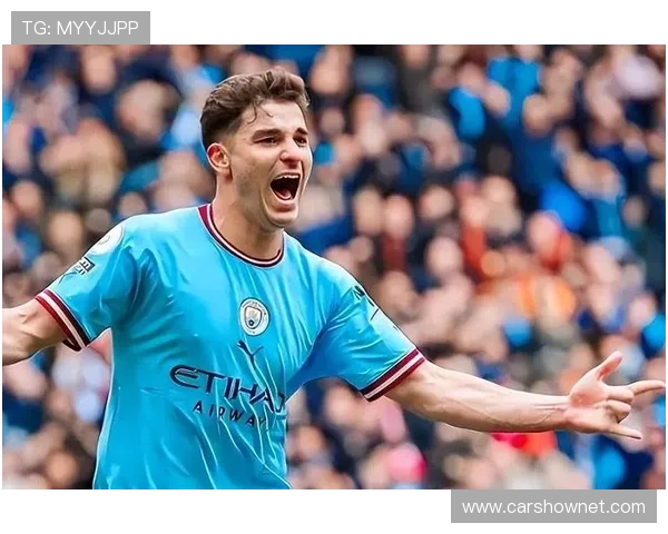 阿尔瓦雷斯面对顶级中卫的空间寻找策略